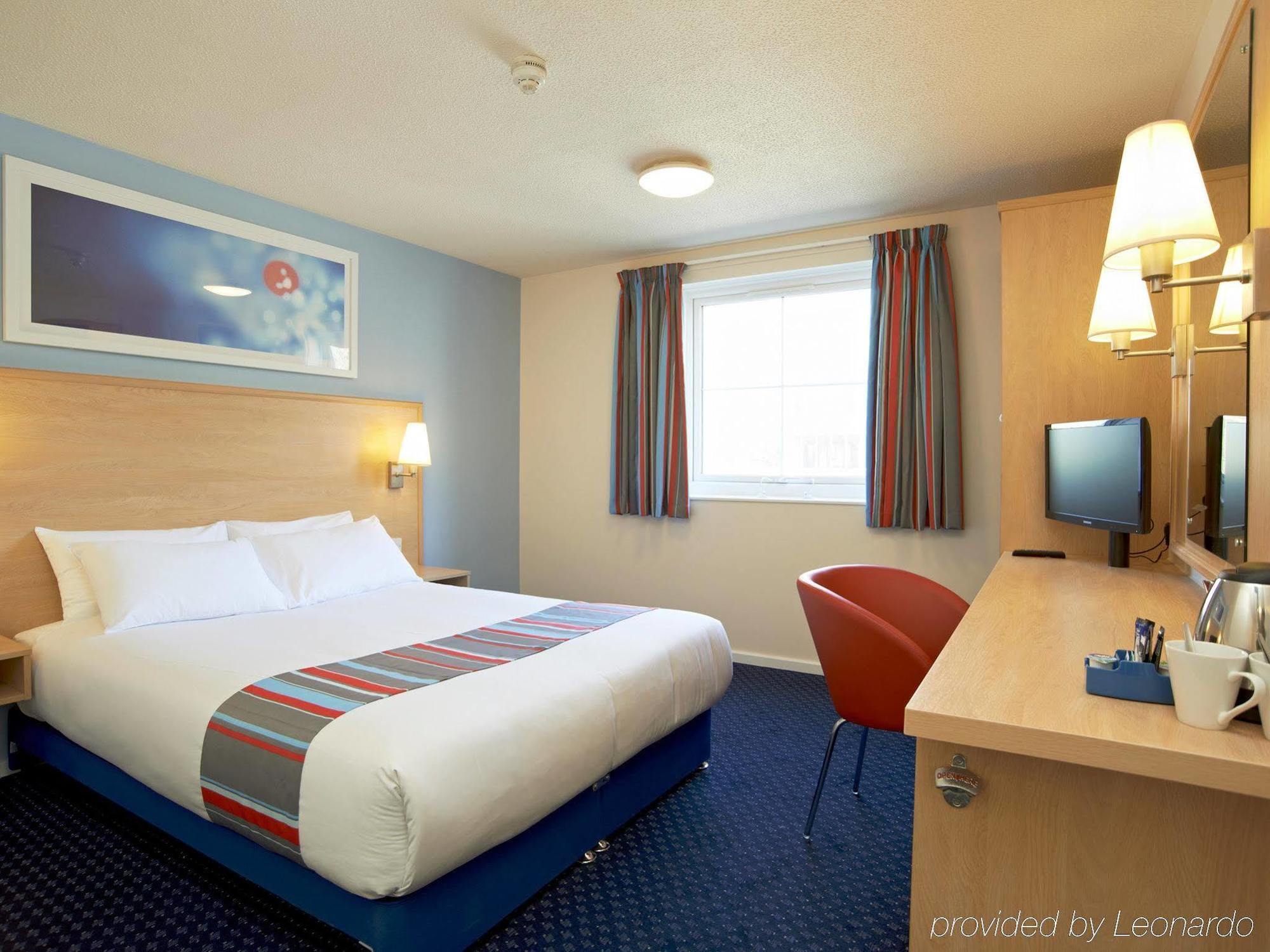 Travelodge Guildford Extérieur photo
